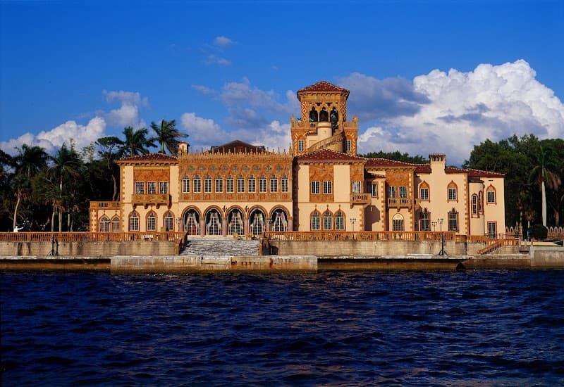 Ca’ d’Zan Exterior & Bayfront