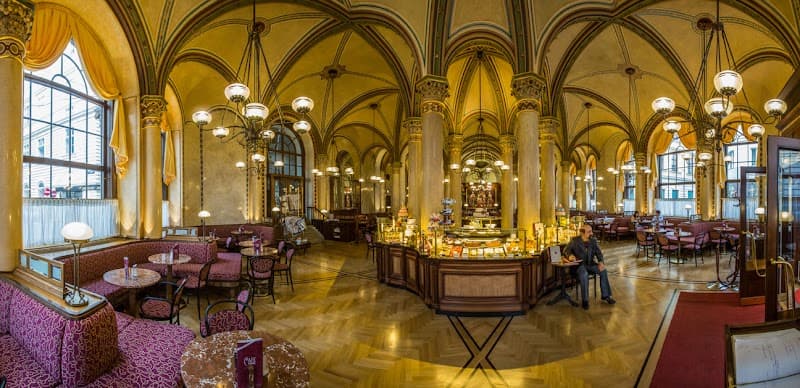 Relaxed Romance in Vienna: Palaces, Wines & Wellness