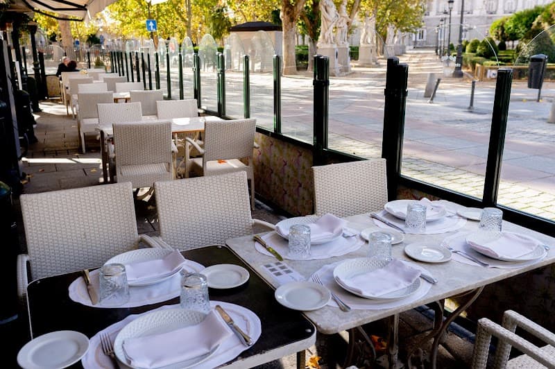 Café de Oriente