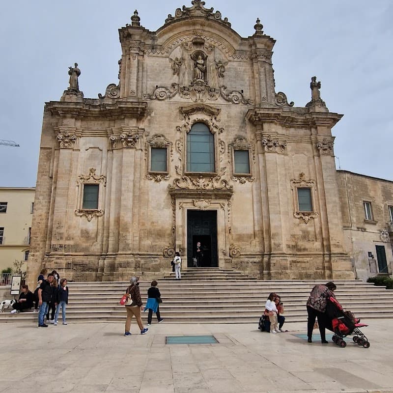 Café in Piazza San Francesco d’Assisi (Any central bar)