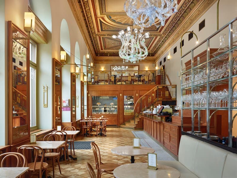 Prague in Focus: Castles, Cafés, and Nighttime Charm