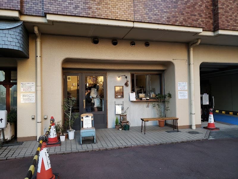 7 Romantic Jungle-Wild Days in Coastal Kamakura