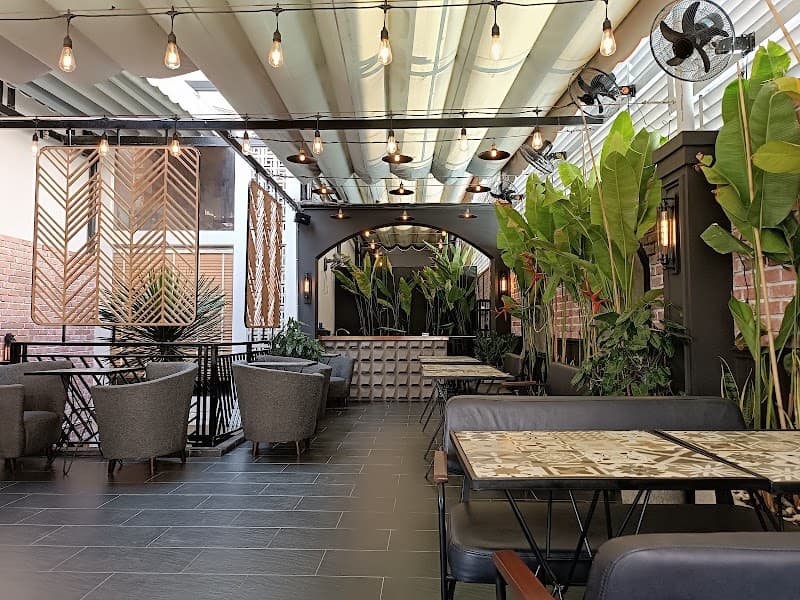 Cafe Culture Nha Trang (Halal-Friendly Choices)