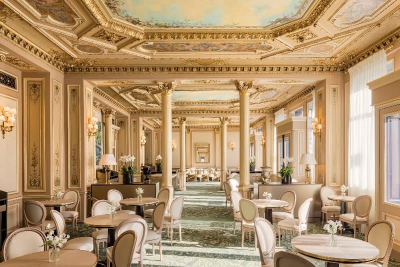 Cafe de la Paix (coffee & pastry stop)