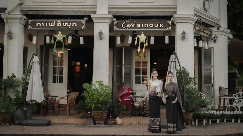 Cafe Sinouk