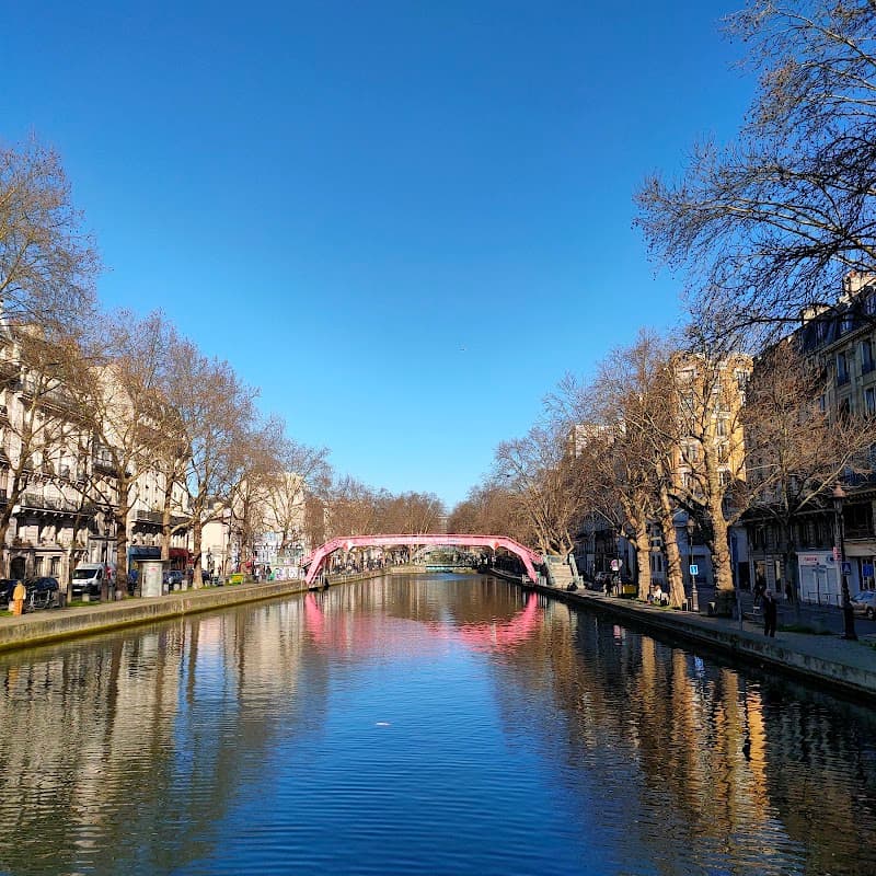 Canal Saint-Martin Walk & Urban Nature