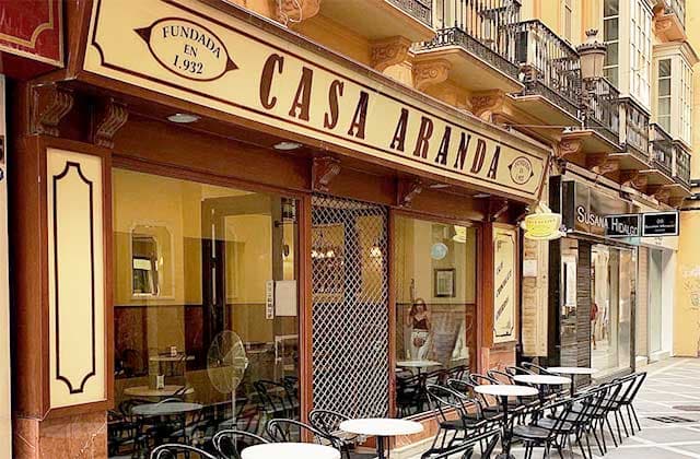 Slow & Romantic Málaga: Coast, Culture, and Tapas