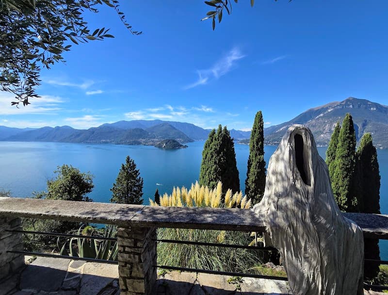 Castello di Vezio Walk and Viewpoints