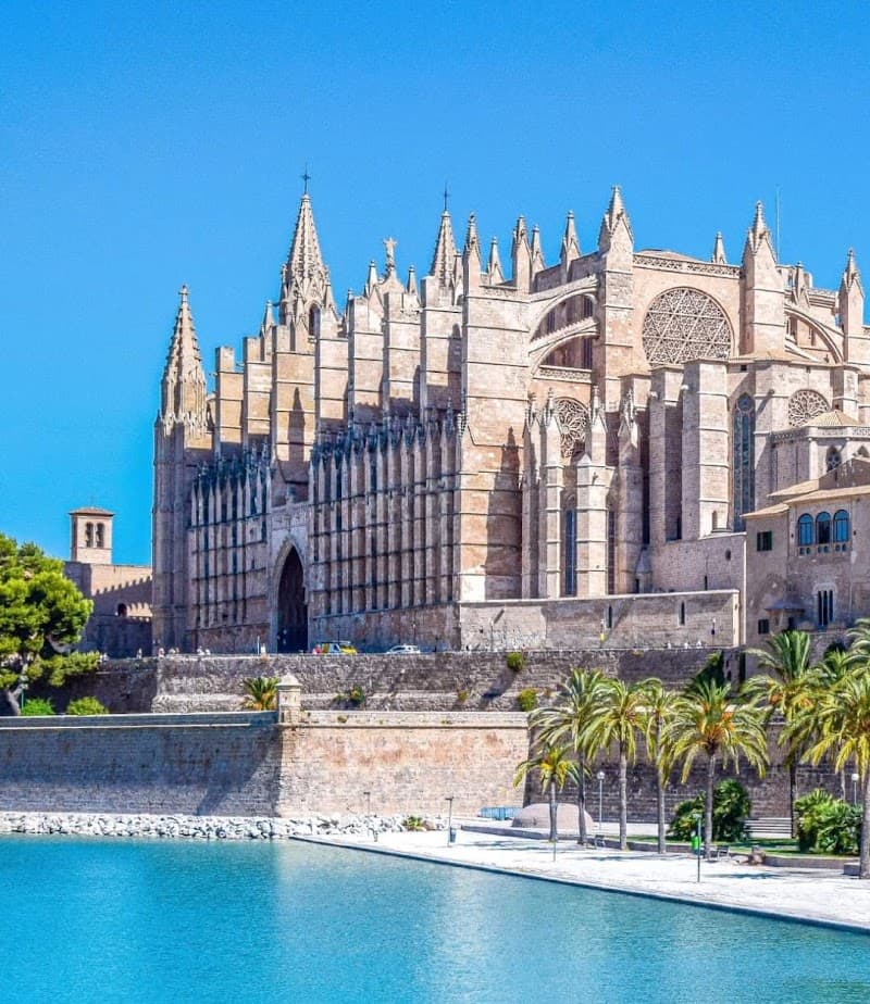 Catedral de Mallorca (La Seu) & Placa De La Seu