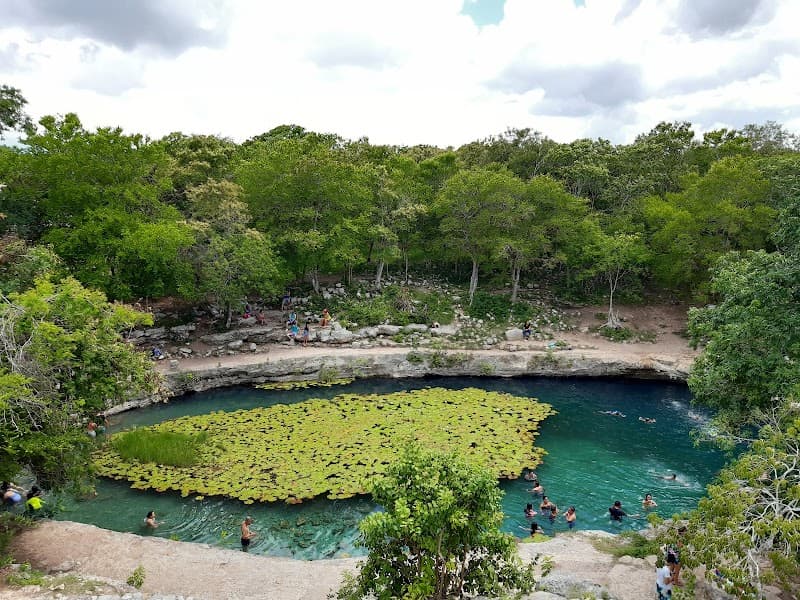 Cenote Xlacah