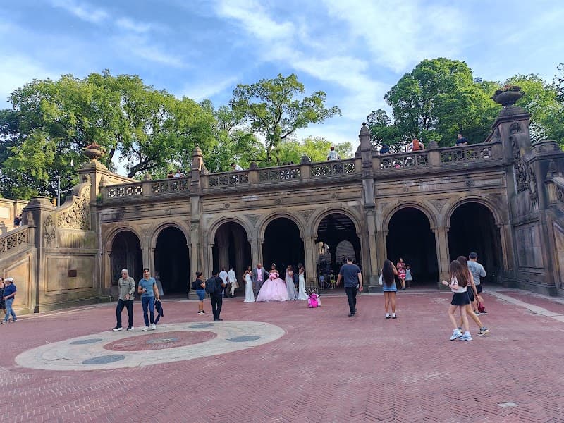 Central Park (Fifth Avenue to Bethesda Terrace Loop)