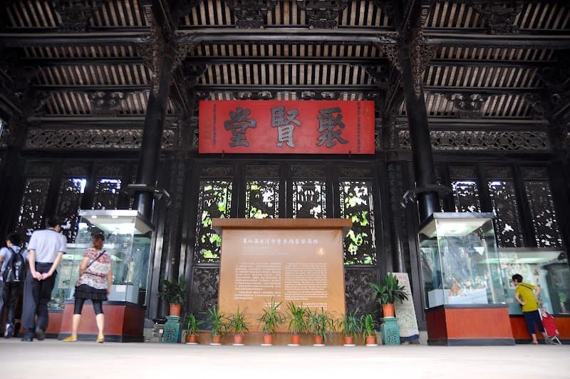 Jungle Romance in Guangzhou’s Green & Neon Heart