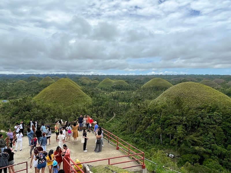 Chocolate Hills Viewpoint (Countryside Tour)