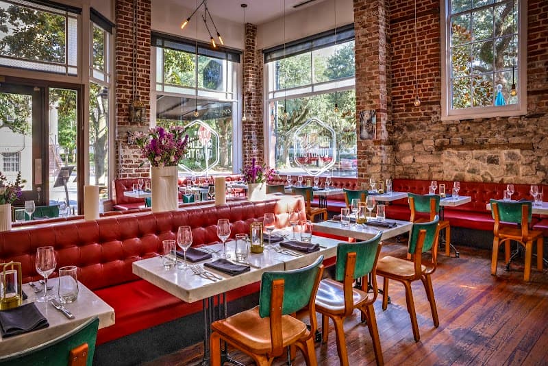 Savannah Sweethearts: A Romantic Lowcountry Weekend