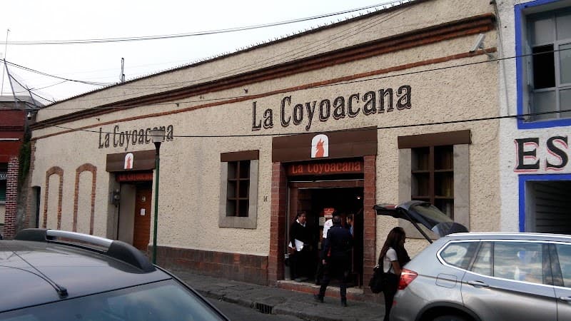 Coyoacán Walking & Street Market (Mercado de Coyoacán)