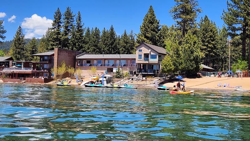 Crown Motel & Family Resort