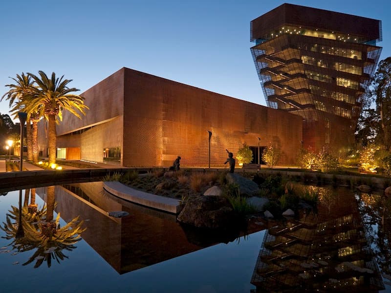 de Young Museum View Tower & Sculpture Garden