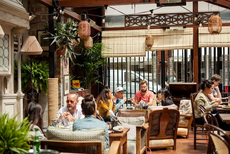 Slow & Sunny London: A Tropical-Feeling Family Weekend