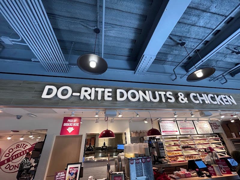 Do-Rite Donuts & Chicken (Loop location)