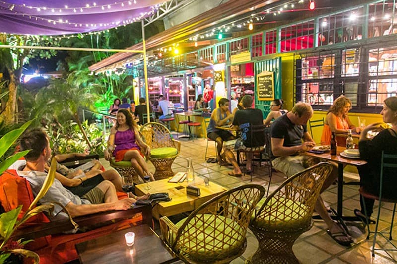 El Patio de Café Milagro