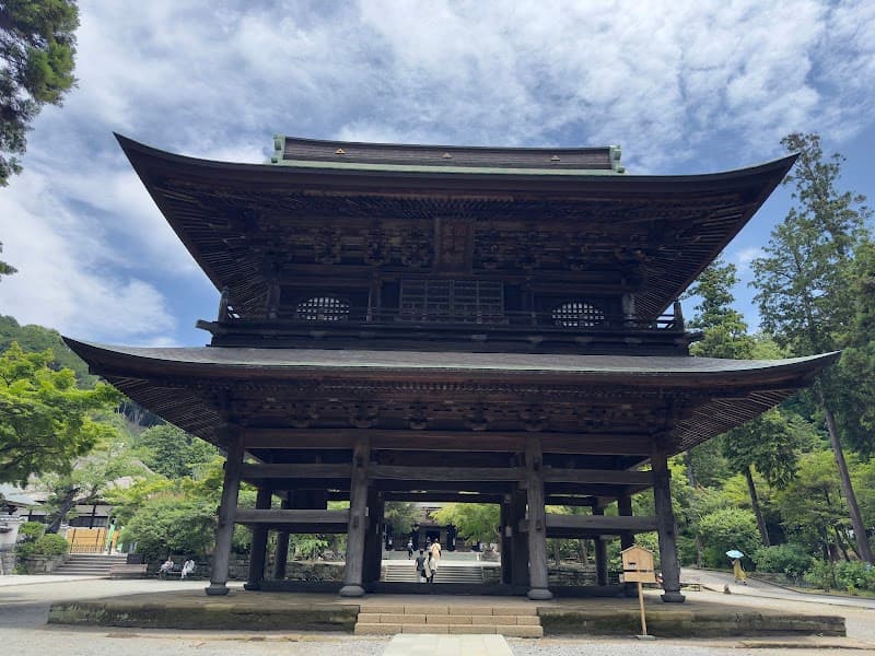 Engaku-ji Temple Complex