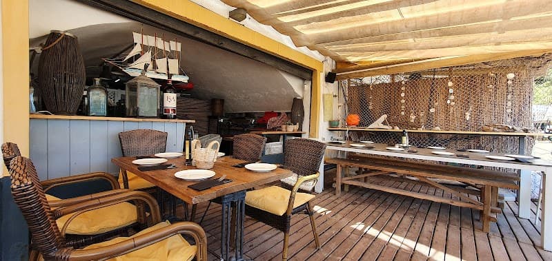 Es Reco Bistro