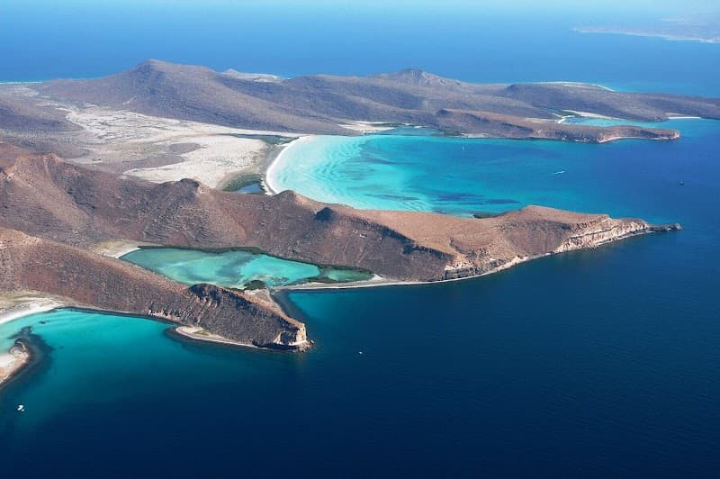 Espíritu Santo Island Small-Group Boat Tour