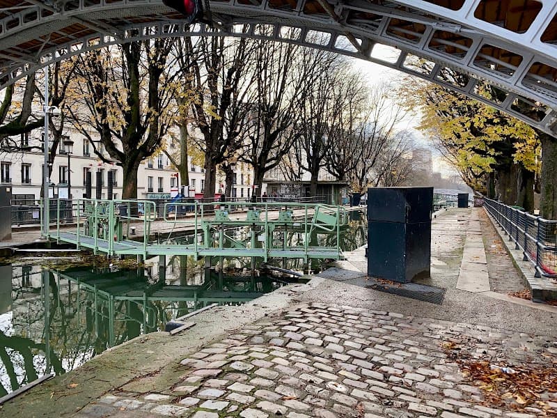 Evening Canal Saint‑Martin Stroll