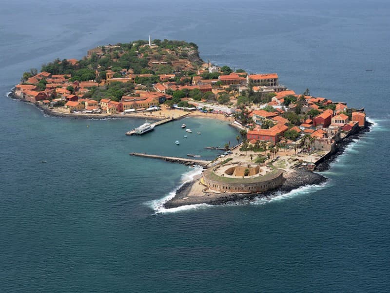 Ferry to Île de Gorée