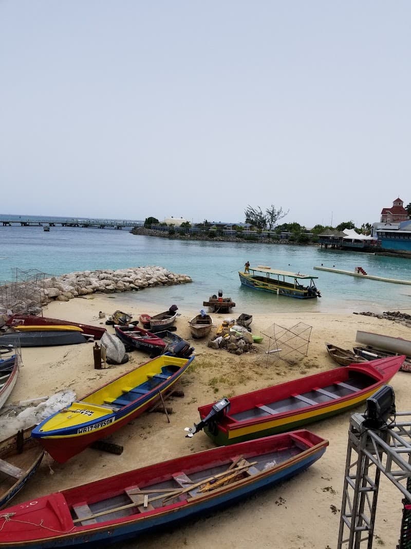 Fisherman’s Beach Restaurant