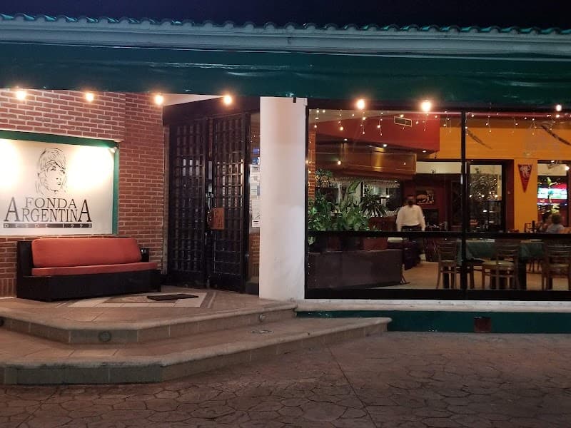 Fonda Argentina Cancún (Puerto Cancún Area Branch)