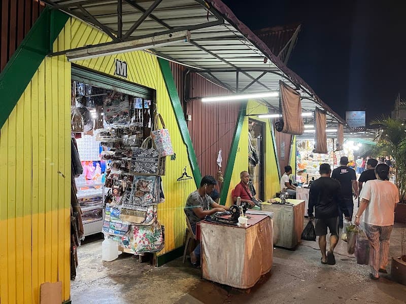 Free Explore: Kota Kinabalu Waterfront & Handicraft Market