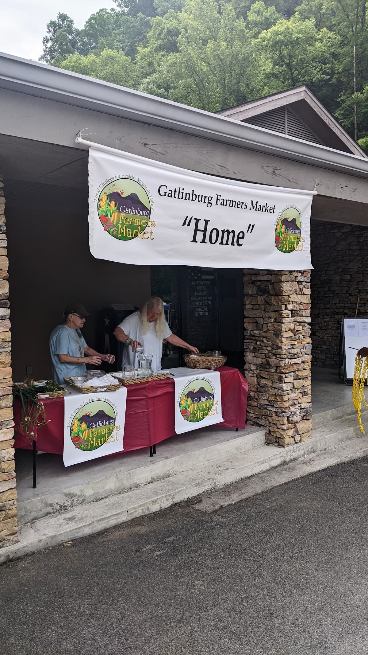 Shoestring Family Adventure in Gatlinburg