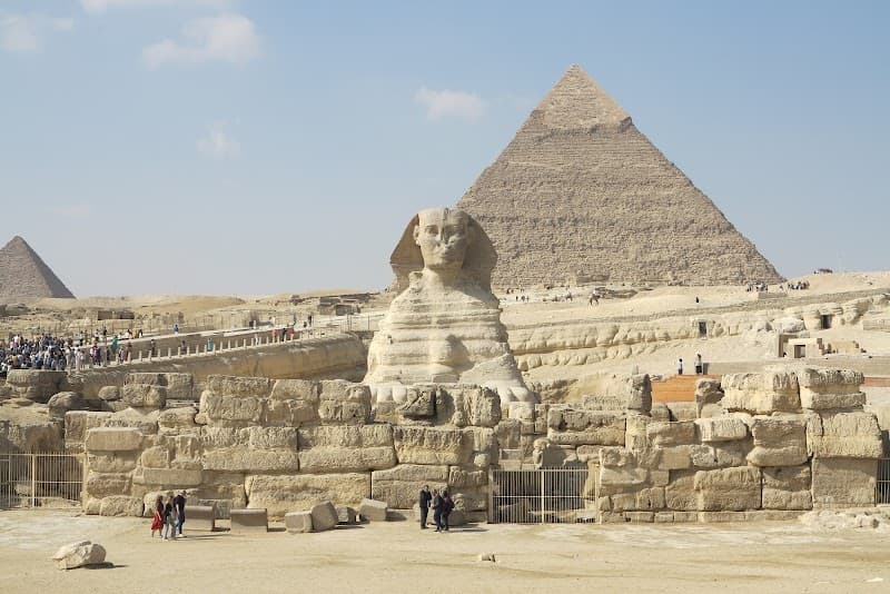 Jungle-Wild Giza: Romance Among Pyramids and Palms