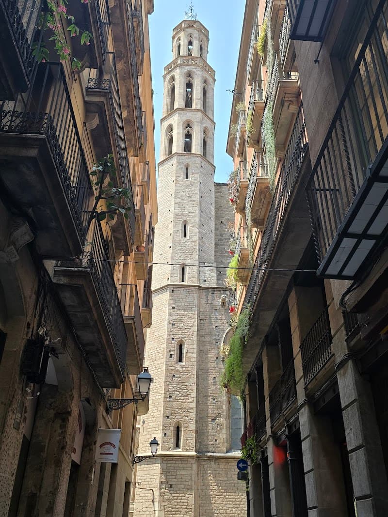 Gothic Quarter & El Born Free Explore