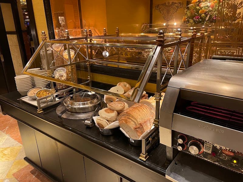 Grand Lux Cafe (Inside The Venetian)