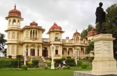 Gulab Bagh & Zoo (Garden focus)