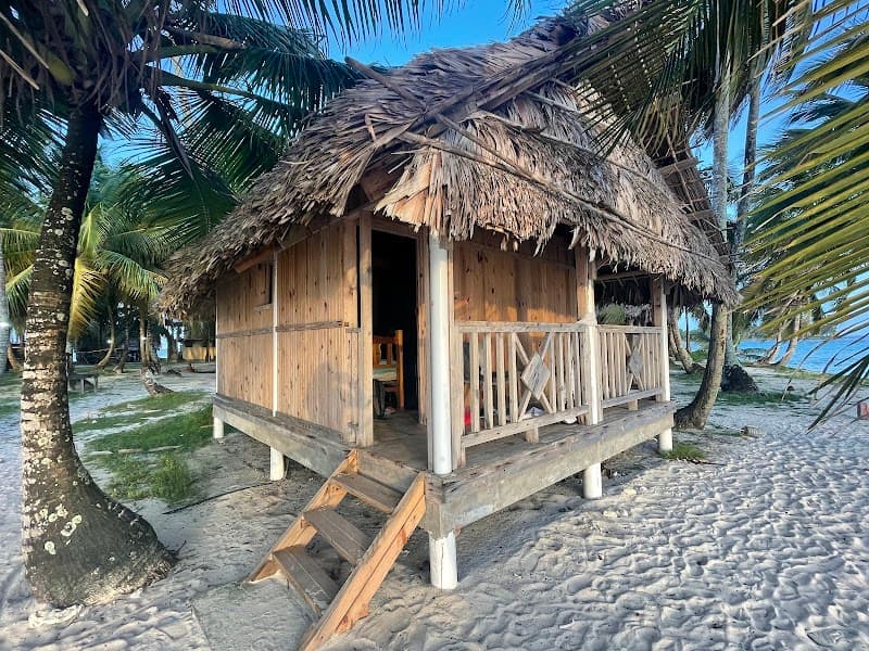 Guna Host Family Lunch on Isla Perro Grande