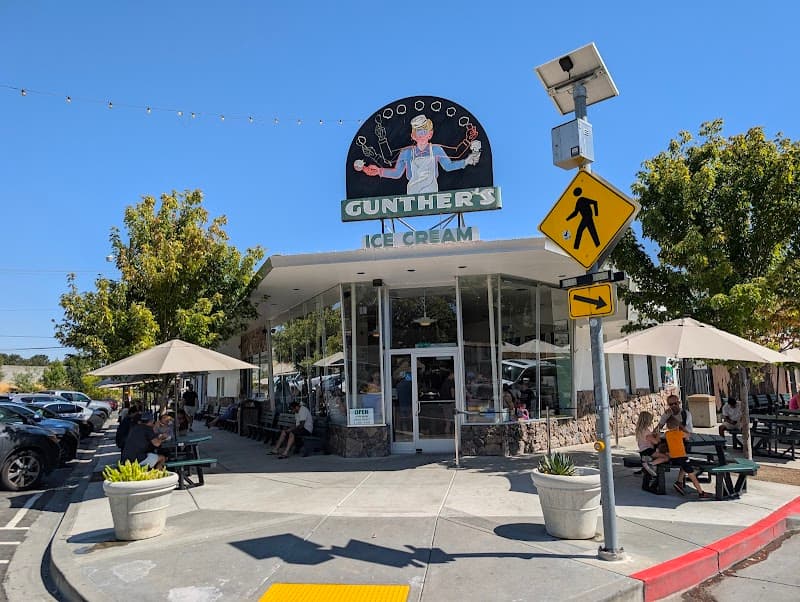 Gunther's Cafe