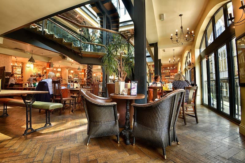 Hall & Woodhouse Bath (Vegetarian-Focused Choices)
