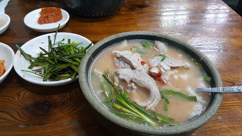 Halmae Gukbap Alley (Pork Soup Rice Shop)