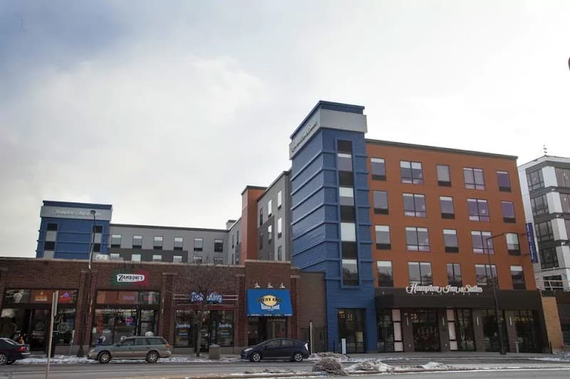 Hampton Inn & Suites St. Paul – Downtown