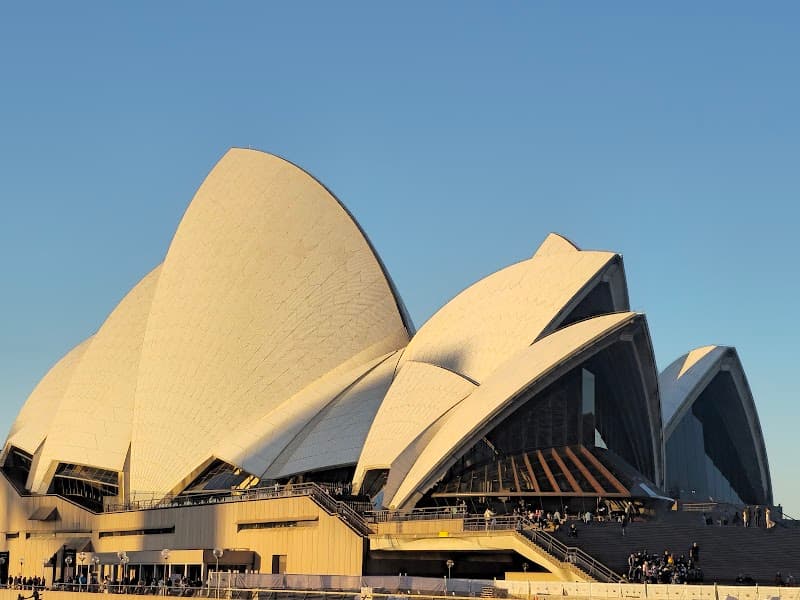 Harbour Walk: The Rocks to Sydney Opera House
