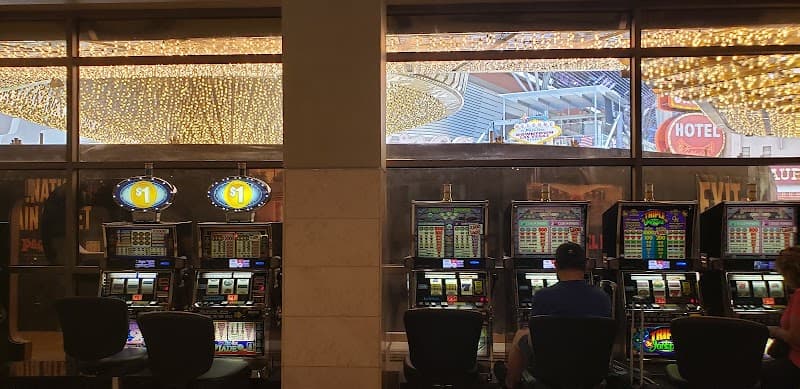 Glamorous Vegas Family Escape: Days 1-4