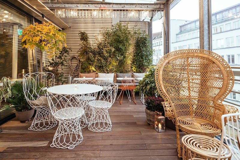 Hiltl Dachterrasse (Rooftop, by Bahnhofstrasse)