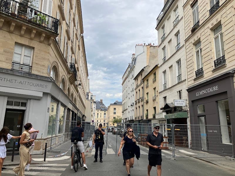 Historic Left Bank Walk (Saint‑Germain to the Seine)