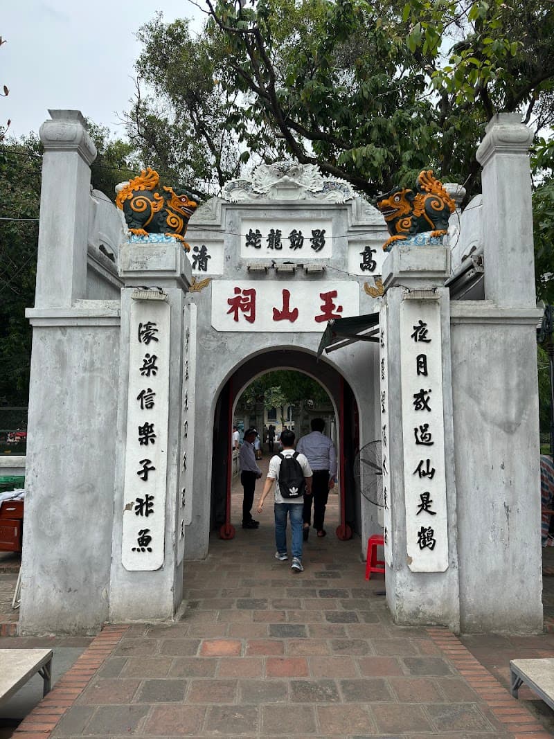 Hoan Kiem Lake and Ngoc Son Temple
