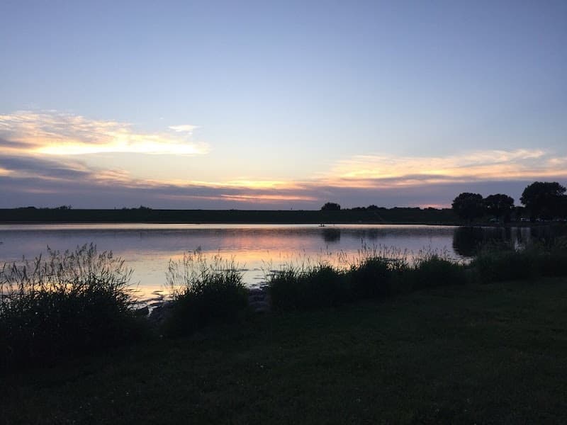Holmes Lake Park Morning Walk