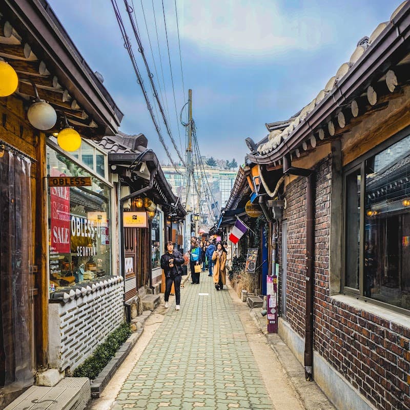 Ikseon-dong Hanok Alley