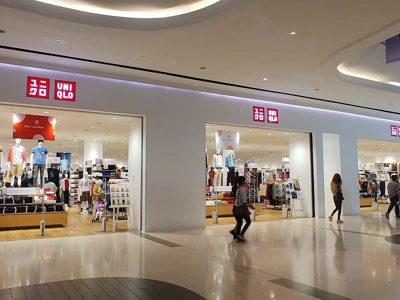 Imago Shopping Mall & Sulaman Riverwalk (Imago Waterfront)